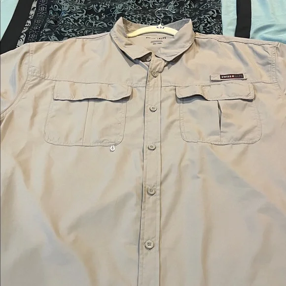 SWISS ALPS Men’s Light Tan Short-Sleeve Button-Down Fishing Shirt - Picture 10 of 11